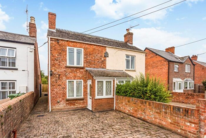 3 Bedroom Cottage To Rent In Passage Road Saul, GL2