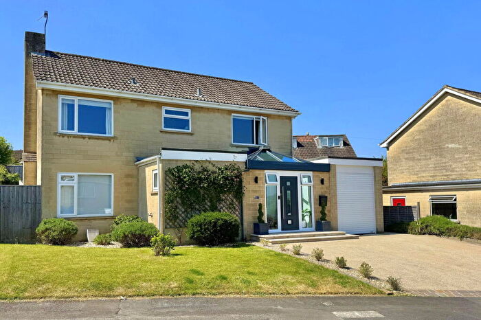 4 Bedroom Detached House For Sale In Downside Close, Bathampton, BA2