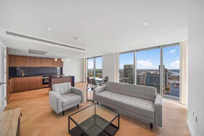 2 Bedroom Flat To Rent In Landmark Pinnacle, Marsh Wall, E14