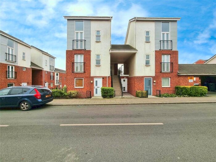 2 Bedroom Maisonette To Rent In Lock Keepers Way, Stoke-On-Trent, Staffordshire, ST1