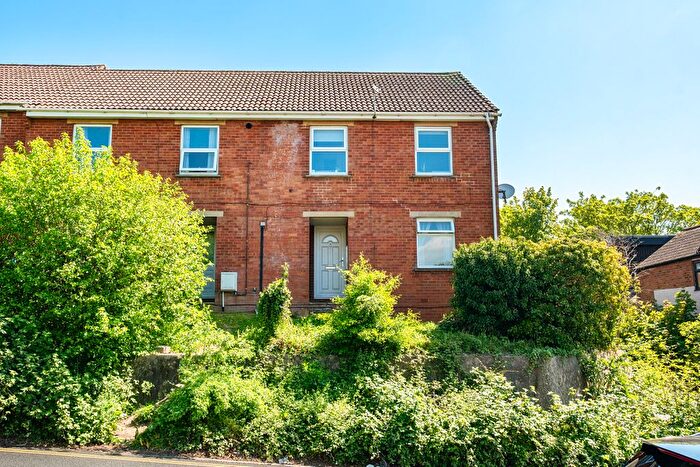 2 Bedroom Flat For Sale In High Street, Royal Wootton Bassett, Royal Wootton Bassett, SN4