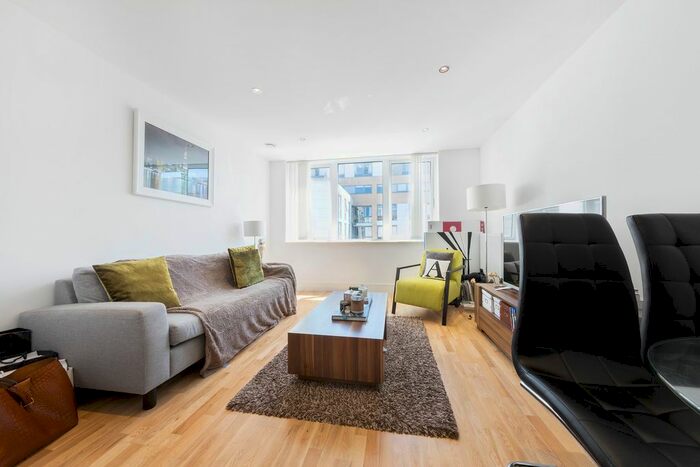 1 Bedroom Flat To Rent In Canary View, Dowells Street, Greenwich, London, SE10