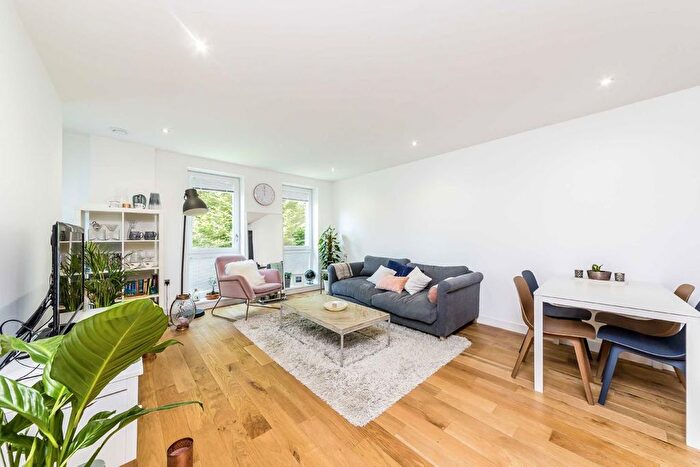 1 Bedroom Flat To Rent In Eltringham Street, Wandsworth, SW18