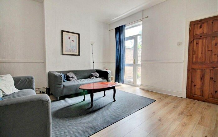 4 Bedroom Terraced House To Rent In Gulson Road, Coventry, CV1