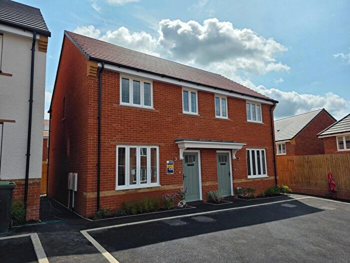 3 Bedroom Semi-Detached House To Rent In Furrow Place, Wimborne, BH21