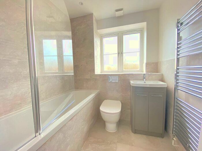 5 Bedroom Terraced House To Rent In Andrews Lane, Southwater, Horsham, RH13