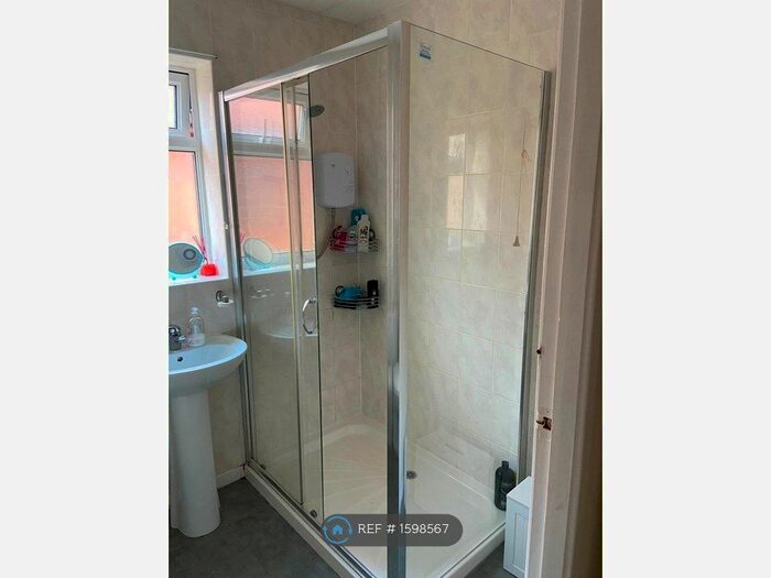2 Bedroom Bungalow To Rent In Hunter Close, Preston, Hull, HU12