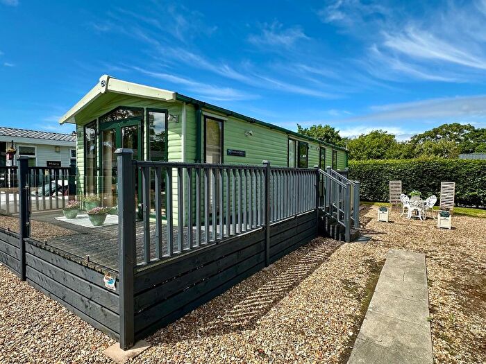 2 Bedroom Park Home For Sale In Primrose Bank Caravan Park, Singleton Road, Weeton With Preese, PR4