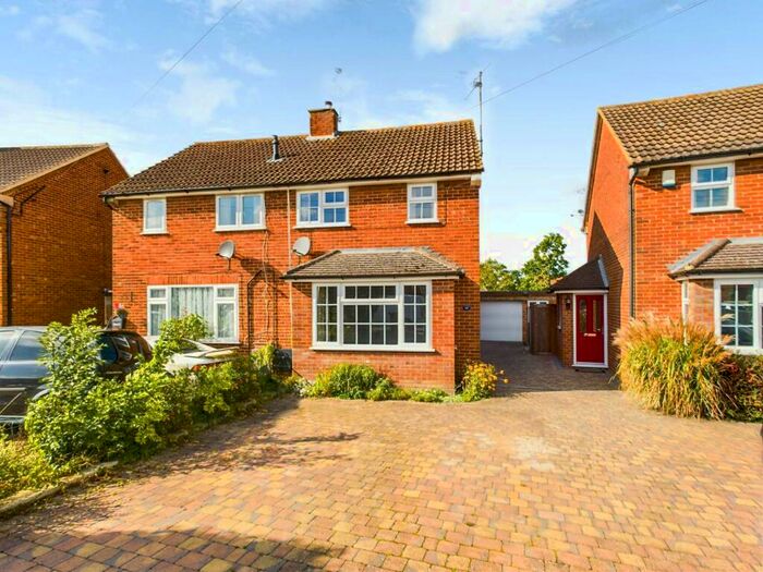 3 Bedroom Semi-Detached House To Rent In Carrington Crescent, Wendover, HP22