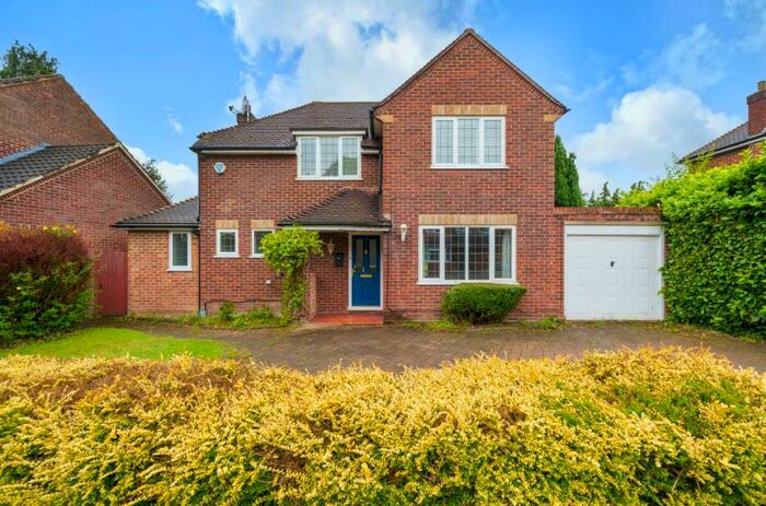 5 Bedroom Detached House To Rent In Horsell, Woking, Surrey, GU21