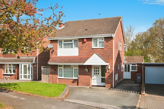 4 Bedroom Detached House For Sale In Kingsleigh Drive, Birmingham, West Midlands, B36