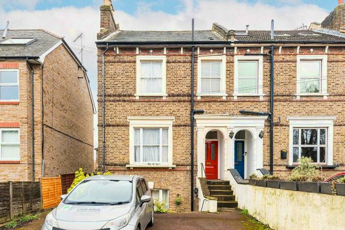 2 Bedroom Flat To Rent In Amyand Park Road, St Margarets, Twickenham, TW1