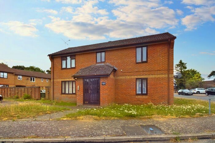 1 Bedroom Flat To Rent In Columbine Close, Thetford, Norfolk, IP24