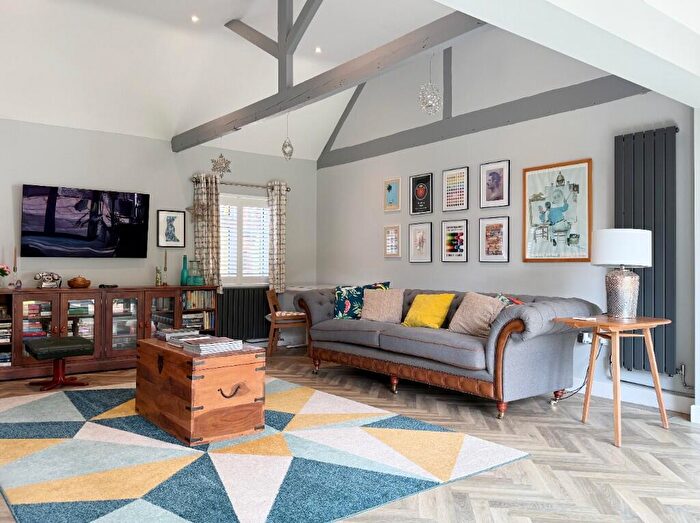 3 Bedroom House To Rent In Longwater Lane, RG27