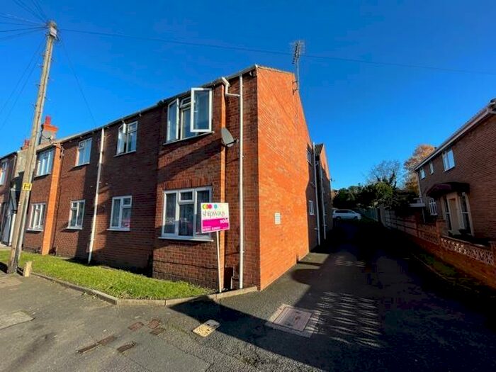 1 Bedroom Flat To Rent In Shrubbery Court, Shrubbery Street, Kidderminster, DY10