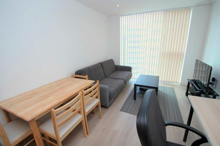 1 Bedroom Flat To Rent In Saffron Central Square, Croydon, CR0