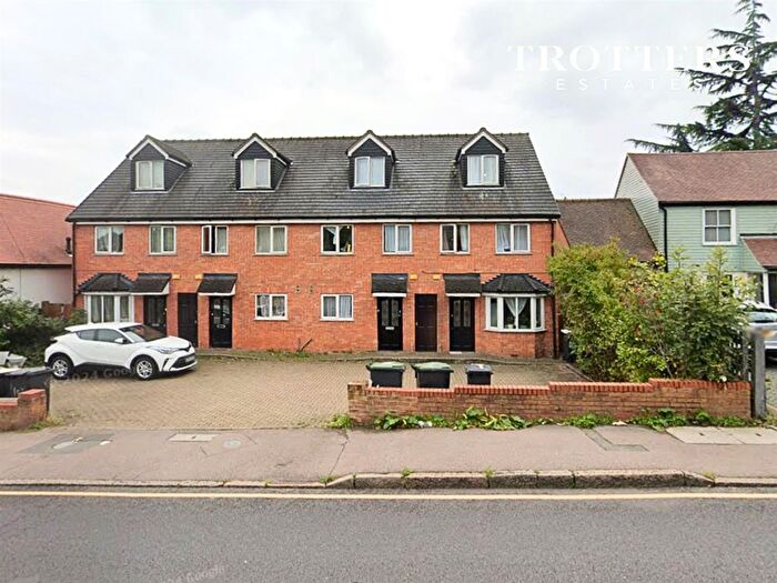 4 Bedroom End Of Terrace House To Rent In Church Hill, Loughton, IG10
