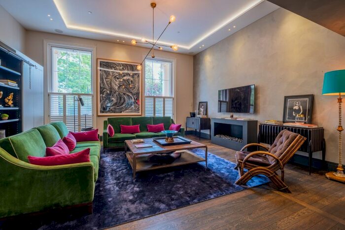 3 Bedroom Flat To Rent In Park Crescent, Marylebone, London, W1B