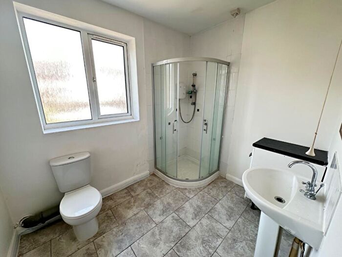1 Bedroom Maisonette To Rent In Flat, Frederick Street, Luton, Bedfordshire, LU2