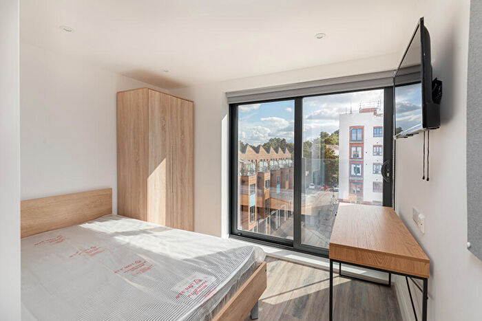 1 Bedroom Flat To Rent In Paintworks, Bristol, BS4