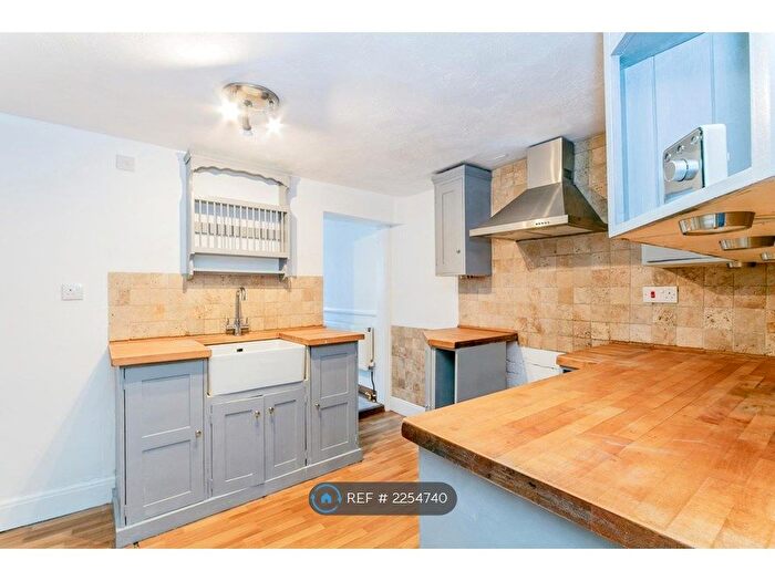 2 Bedroom Terraced House To Rent In Goddens Cottages, Marden, Tonbridge, TN12