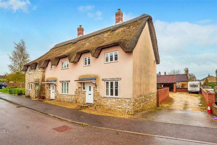 2 Bedroom End Of Terrace House To Rent In Standerwick Orchard, Broadway, Ilminster, TA19