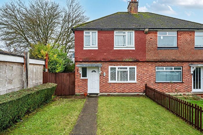 3 Bedroom End Terrace House To Rent In Horley Road, Redhill, RH1