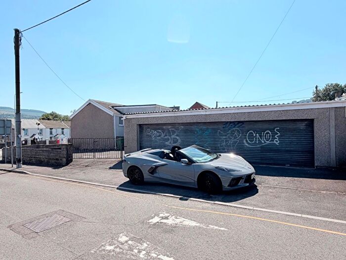 Garage / Parking To Rent In Lockup At Gwawr Street, Aberdare, CF44