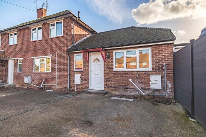 1 Bedroom Flat To Rent In Westmead, , Windsor, SL4