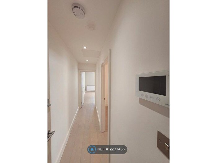 1 Bedroom Flat To Rent In Hendon Lane, London, N3