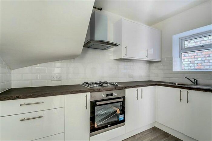 2 Bedroom Flat To Rent In Connaught Road, London, NW10