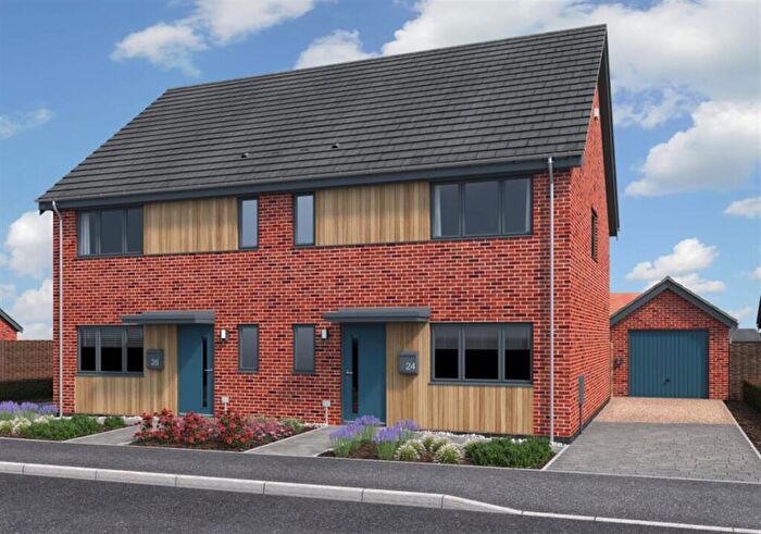 3 Bedroom Semi Detached House For Sale In Cygnet Rise, Swaffham, PE37