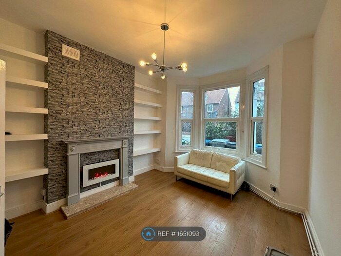 2 Bedroom Flat To Rent In Pember Road, London, NW10