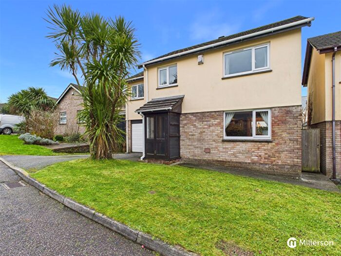 4 Bedroom Detached House For Sale In Little Treloweth, Pool, Redruth, TR15