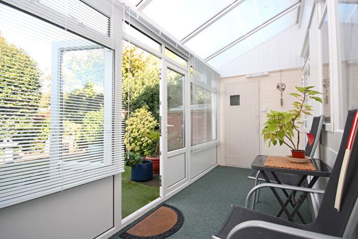 3 Bedroom End Terrace House For Sale In Holly Gardens, Milford-On-Sea, SO41