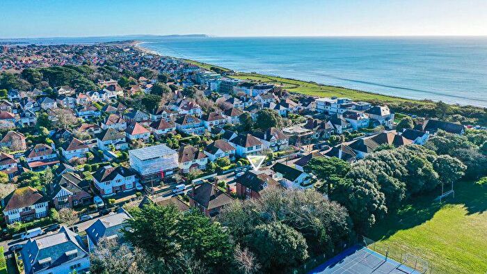 3 Bedroom Flat To Rent In Ravine Road, Bournemouth, BH5