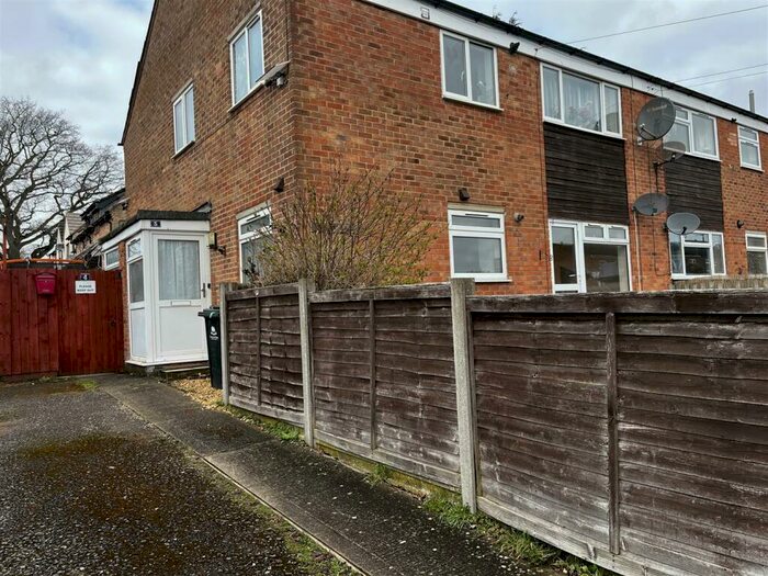 2 Bedroom House To Rent In Ayland Close, Newent, GL18