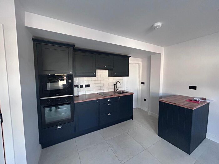 1 Bedroom Apartment To Rent In Ashton Square, Dunstable, LU6