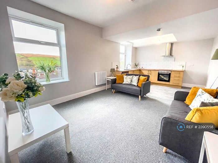 1 Bedroom Flat To Rent In Rochdale Road, Bacup, OL13