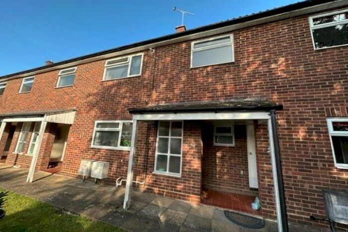 1 Bedroom Maisonette To Rent In Augustine Way, Chelmsford, CM3