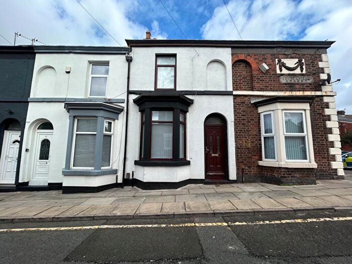 2 Bedroom House To Rent In Butterfield Street, L4