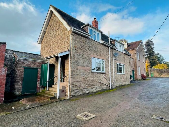 2 Bedroom Flat To Rent In Llandinabo, Hereford, HR2