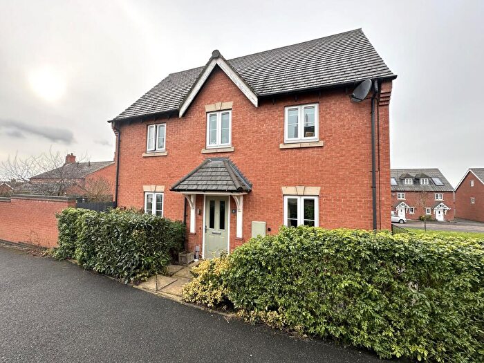 3 Bedroom Town House For Sale In St Martins Close, Church Gresley, Swadlincote, DE11
