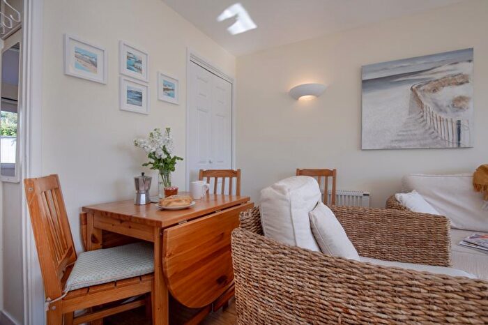 2 Bedroom Bungalow For Sale In Greenway Road, Galmpton, Brixham, TQ5