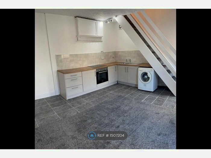 1 Bedroom Terraced House To Rent In Burnley Road, Colne, BB8