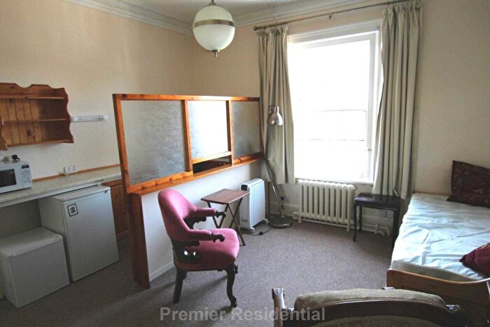 1 Bedroom Apartment To Rent In Grosvenor House, Edge Lane, Stretford, M32