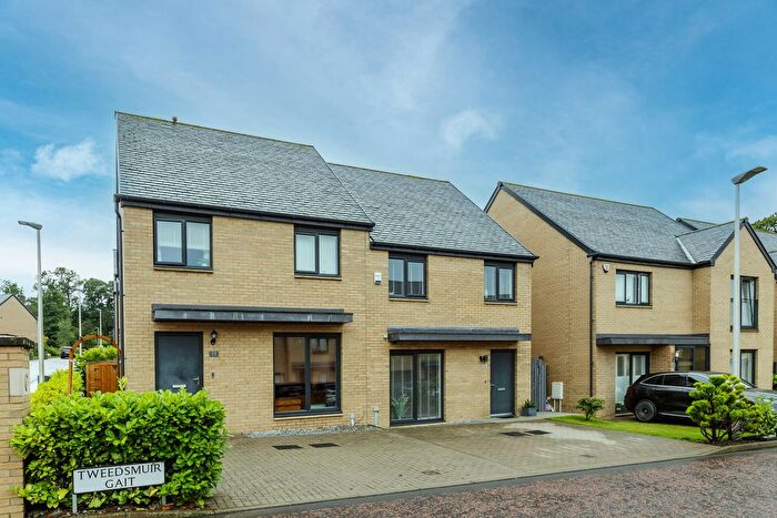 3 Bedroom Semi Detached House For Sale In Tweedsmuir Gait, Edinburgh, EH16