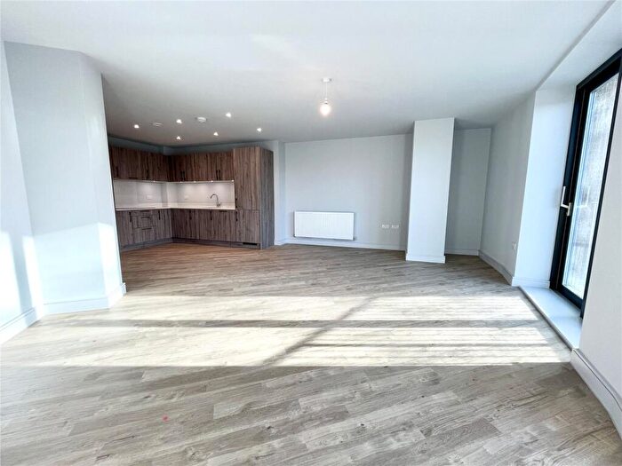 2 Bedroom Apartment To Rent In Bedminster, Wills House, BS3