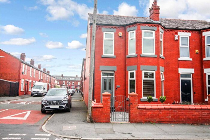 3 Bedroom End Of Terrace House To Rent In Derby Road, Salford, M5