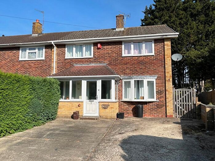 3 Bedroom End Of Terrace House For Sale In Northbourne Close, Dibden Purlieu, SO45